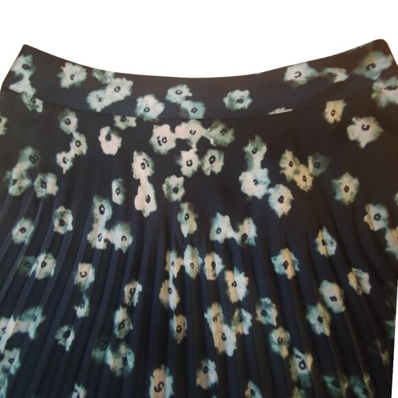 Simply Vera Wang Floral Pleated Skirt - Picture 4 of 7